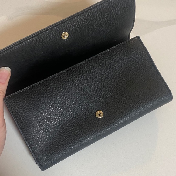 Calvin Klein Black Textured Foldover Wallet with Gold Logo - Picture 4 of 5